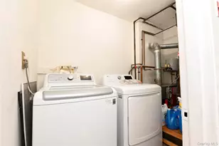 10107 Avenue L, Brooklyn, NY 11236 - Photo 21