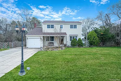 60 1st Avenue, Medford, NY 11763 - Photo 1