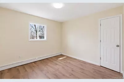 41 Madison Avenue, Amityville, NY 11701 - Photo 11