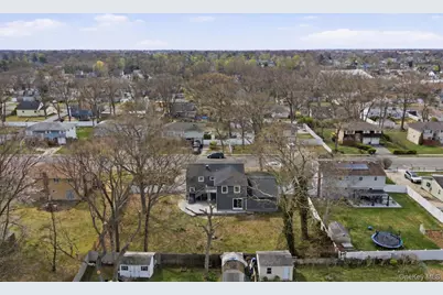 41 Madison Avenue, Amityville, NY 11701 - Photo 31