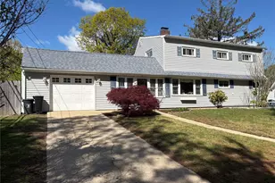 2 Dwarf Ln, Wantagh, NY 11793 - Photo 3
