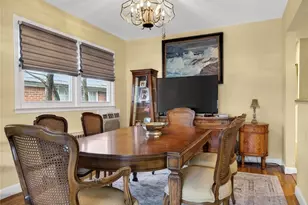 21 Whitney Ave, Floral Park, NY 11001 - Photo 7