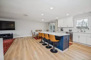 22 Valkill Dr, Poughkeepsie, NY 12601 - Photo 9