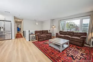 22 Valkill Dr, Poughkeepsie, NY 12601 - Photo 3