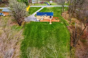 22 Valkill Dr, Poughkeepsie, NY 12601 - Photo 23