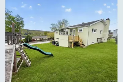 17 Regina Road, Highland Falls, NY 10928 - Photo 3