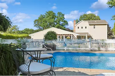 123 Broad Avenue, Aquebogue, NY 11901 - Photo 17