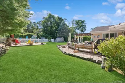 123 Broad Avenue, Aquebogue, NY 11901 - Photo 3