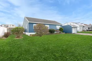 33 E Seacrest Ave, Lindenhurst, NY 11757 - Photo 5