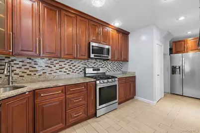 13301 226th Street, Springfield Gardens, NY 11413 - Photo 17