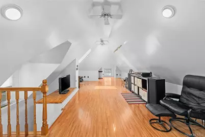 13301 226th Street, Springfield Gardens, NY 11413 - Photo 37
