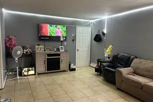 3 Wilson Ct, Massapequa, NY 11758 - Photo 5