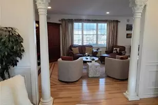 185 W Islip Rd, West Islip, NY 11795 - Photo 21