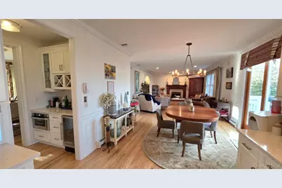 185 W Islip Road, West Islip, NY 11795 - Photo 15