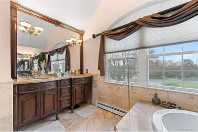 185 W Islip Road, West Islip, NY 11795 - Photo 39