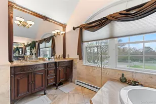185 W Islip Rd, West Islip, NY 11795 - Photo 39