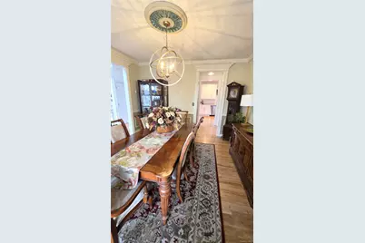 185 W Islip Road, West Islip, NY 11795 - Photo 17