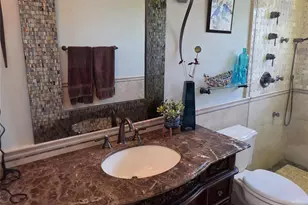 185 W Islip Rd, West Islip, NY 11795 - Photo 29