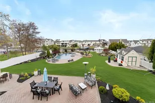 185 W Islip Rd, West Islip, NY 11795 - Photo 47