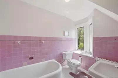 930 Grant Avenue, Pelham, NY 10803 - Photo 27
