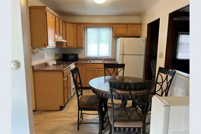 2 Gardner Street, Newburgh, NY 12550 - Photo 5
