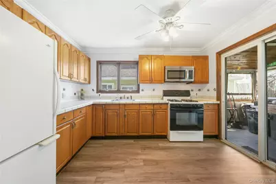 33 Hopper Street #1st Floor, Pleasantville, NY 10570 - Photo 11