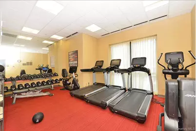 3916 Prince Street #6E, Flushing, NY 11354 - Photo 7