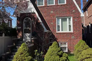 2445 Yates Ave, Bronx, NY 10469 - Photo 3