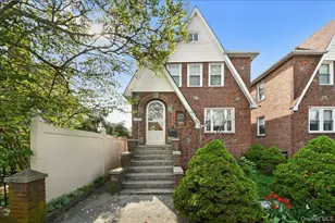 2445 Yates Ave, Bronx, NY 10469 - Photo 1