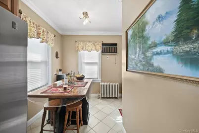 2445 Yates Avenue, Bronx, NY 10469 - Photo 21