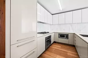 322 W 57th St, New York (Manhattan), NY 10019 - Photo 19