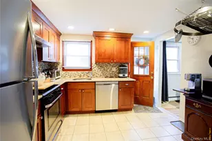 552 E Walnut St, Long Beach, NY 11561 - Photo 3