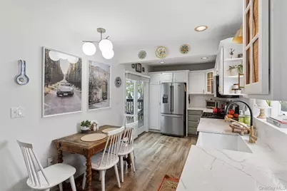2452 Woodland Avenue, Wantagh, NY 11793 - Photo 5