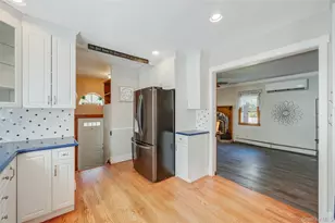 326 Litchfield Ave, Babylon, NY 11702 - Photo 17