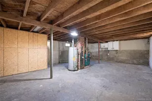 326 Litchfield Ave, Babylon, NY 11702 - Photo 43