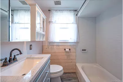 326 Litchfield Avenue, Babylon, NY 11702 - Photo 23