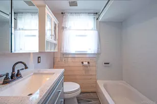 326 Litchfield Ave, Babylon, NY 11702 - Photo 23