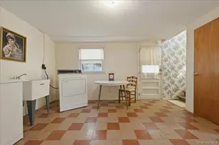 6 Brokaw Ave, Floral Park, NY 11001 - Photo 23
