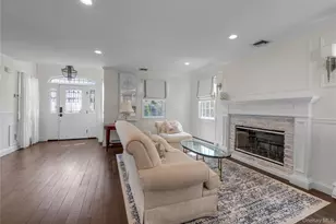 23 Grove St, Cold Spring Harbor, NY 11724 - Photo 3