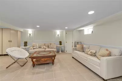 23 Grove Street, Cold Spring Harbor, NY 11724 - Photo 17