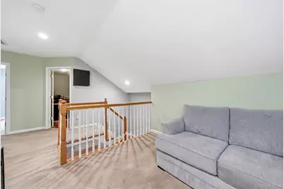 32 Eagle Circle, Bohemia, NY 11716 - Photo 27