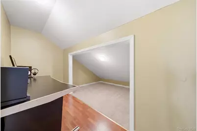 32 Eagle Circle, Bohemia, NY 11716 - Photo 23