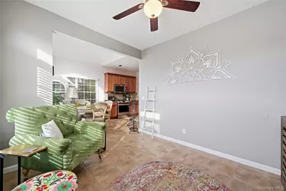 32 Eagle Circle, Bohemia, NY 11716 - Photo 15