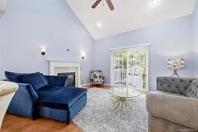 32 Eagle Circle, Bohemia, NY 11716 - Photo 19