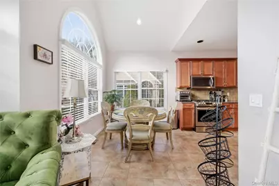 32 Eagle Circle, Bohemia, NY 11716 - Photo 13