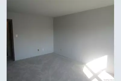 175 Main Avenue #156, Wheatley Heights, NY 11798 - Photo 5