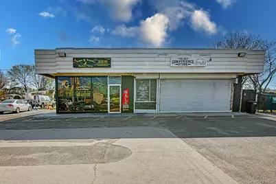 1575 5th Avenue, Bay Shore, NY 11706 - Photo 1