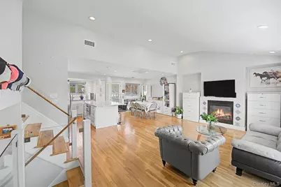47 Favorite Lane, Jericho, NY 11753 - Photo 5