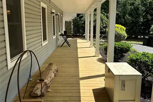 162 Spring Rd, Huntington, NY 11743 - Photo 3