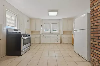 333 Ocean Avenue, East Rockaway, NY 11518 - Photo 9